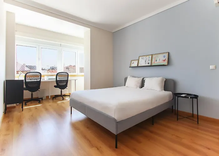 Olivais Balcony By Homing Apartment