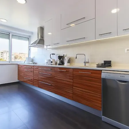 アパート Olivais Balcony By Homing